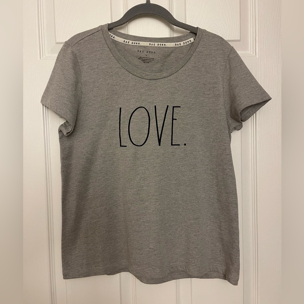Rae Dunn Gray 'Love' Short Sleeve Tee
